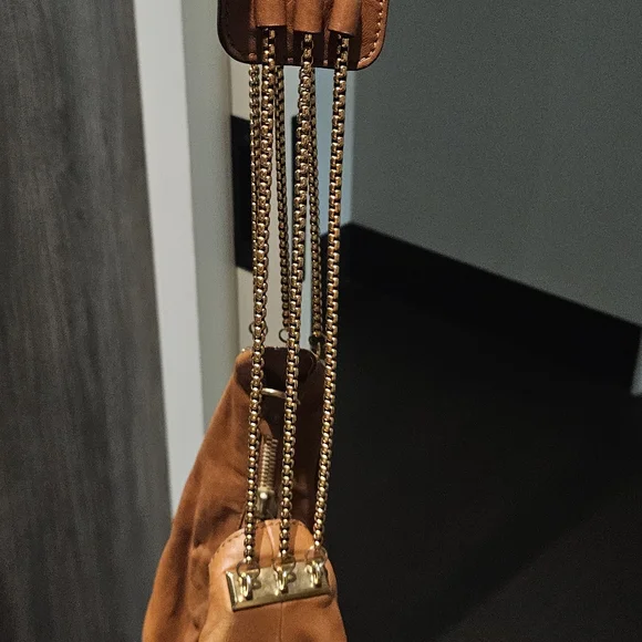 Chloe Caramel Leather Hobo Bag - Picture 6 of 6